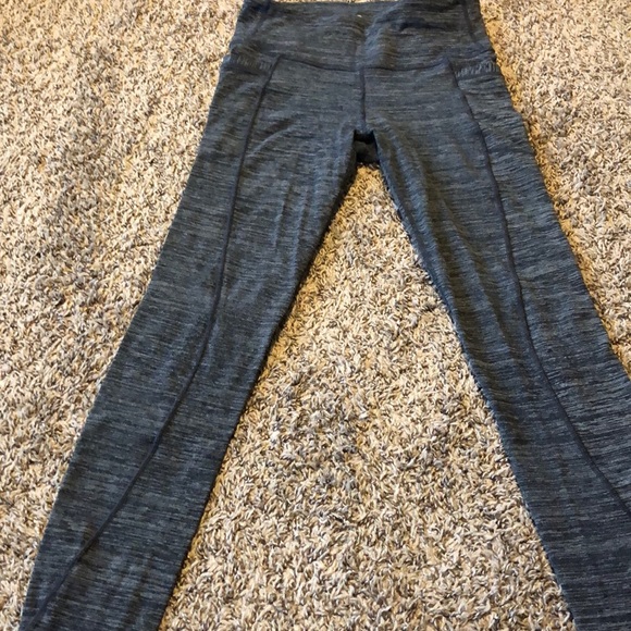 Grey high rise Athleta leggings - Picture 4 of 6